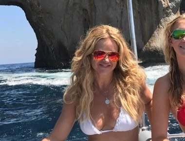 Η καλλονή Πρώτη Κυρία της Τσεχίας σαρώνει στο instagram - Κάνει τους άνδρες να παραμιλάνε (φώτο)